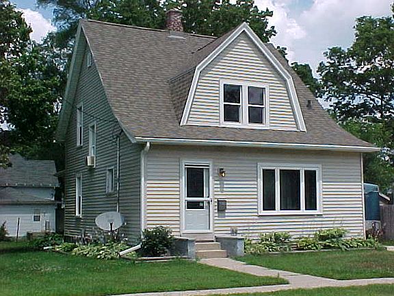 2nd image of 521 Center Street