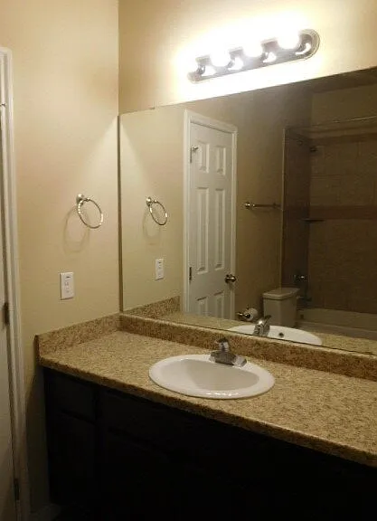 4403 Cambridge Dr #B — Photo 7