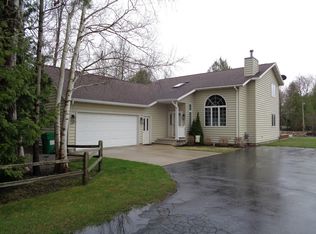 139 Bear Point Rd, Alpena, MI 49707