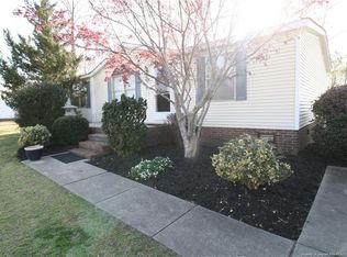 5220 Style Dr, Parkton, NC 28371