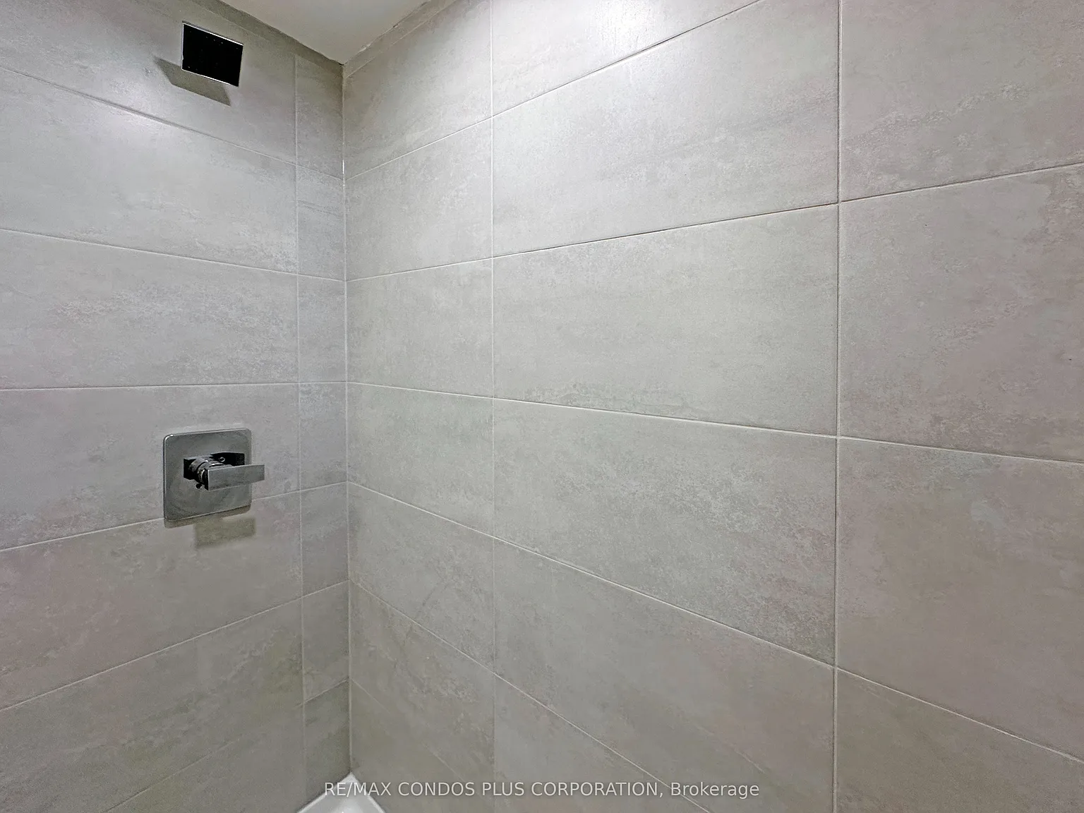 Studio, $1,850 — Photo 3