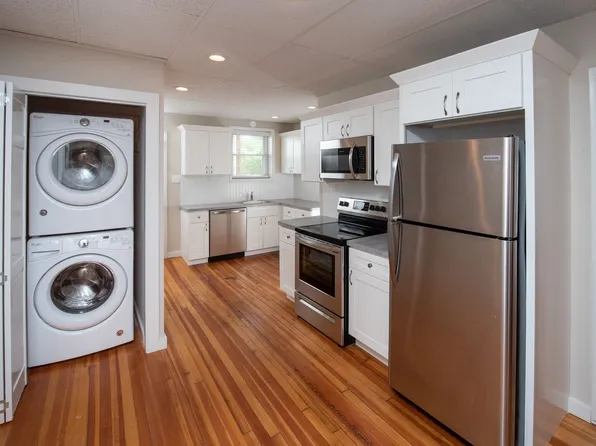 Warsaw, 19 Warsaw Ave APT 4, Mechanicville, NY 12118