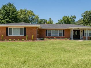 10057 Kalinda Ln, Saint Louis, MO