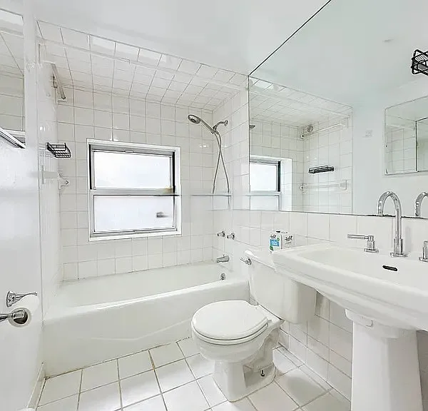 34 E 20th St #5 — Photo 7
