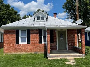 104 3rd St, Grottoes, VA 24441