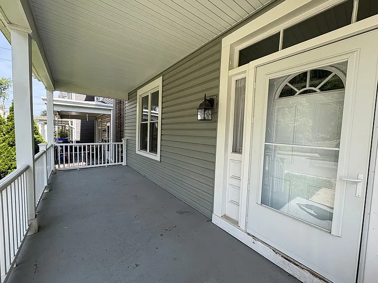 535 Marie Ave — Photo 2