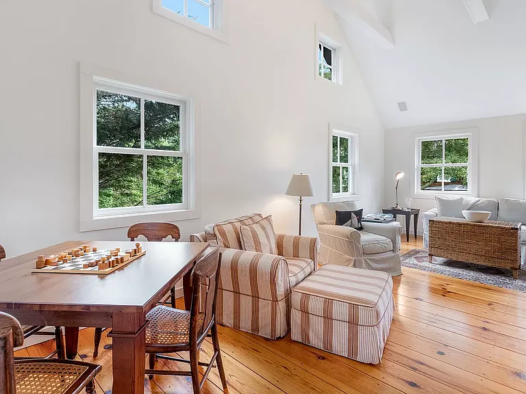 703 Flying Point Rd — Photo 31