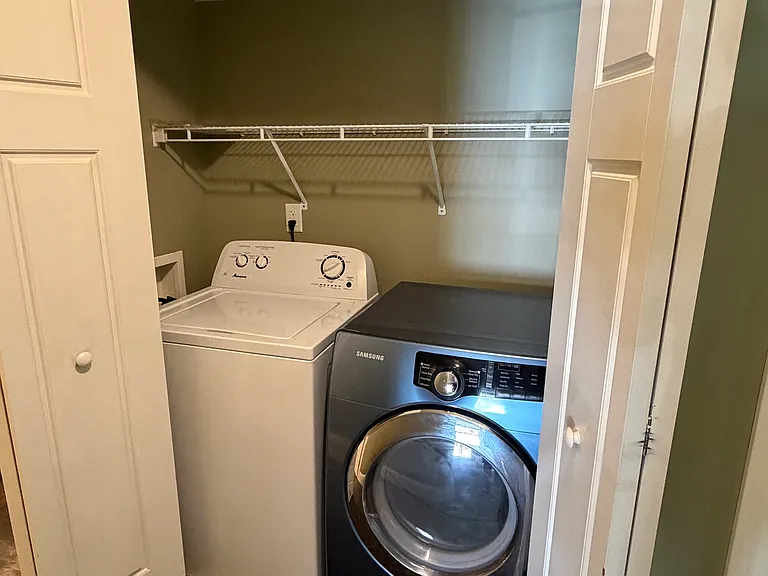 817 Pine Grove Ave #1 — Photo 15