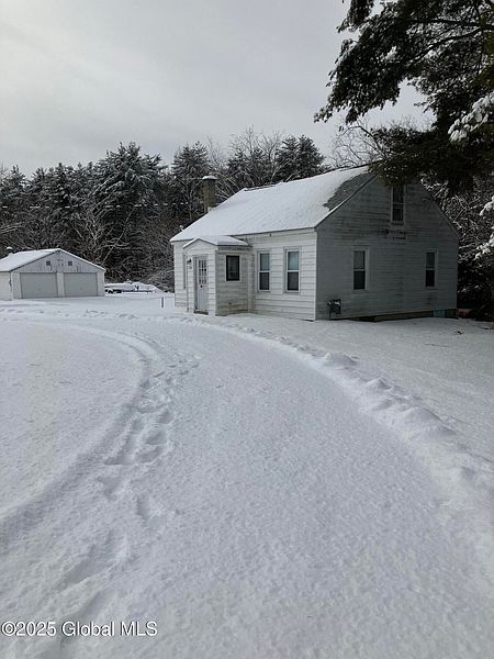 2nd image of 1148 Ballston Lake Road