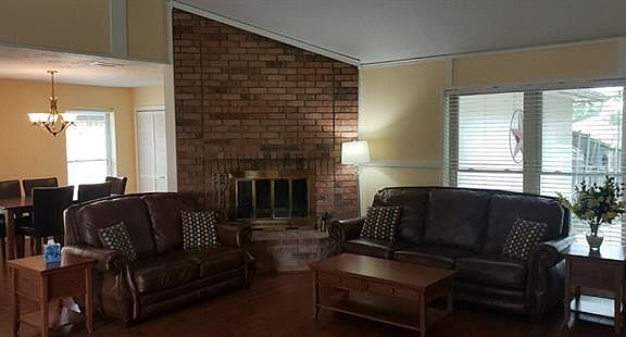5th image of 764 Middle Cove Dr