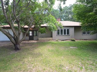 1440 Harmony Dr, Saint Paul, MN 55115