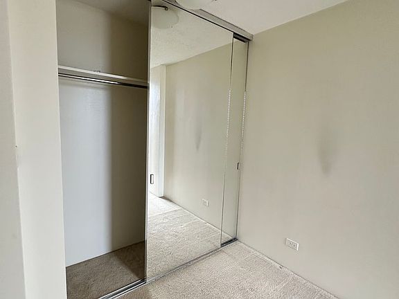 5th image of 1050 Kinau St APT 401