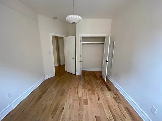 Rented by Premier Metro Realty Corp | media 11