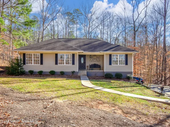 2194 Dogwood Dr, Alexander City, AL 35010