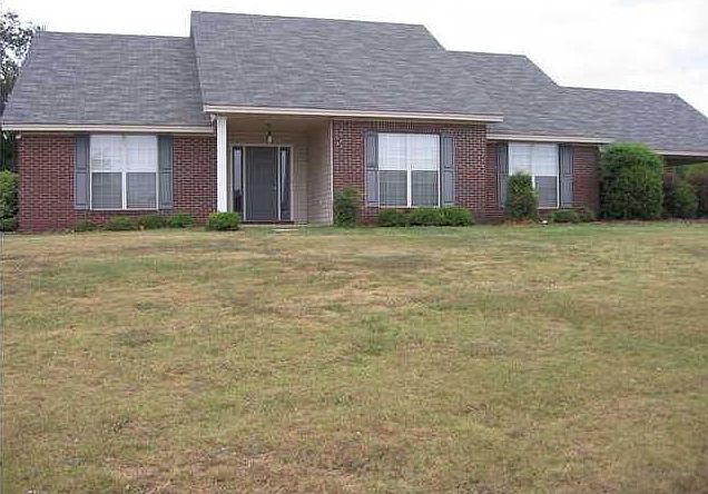 2nd image of 149 White Oak Ln
