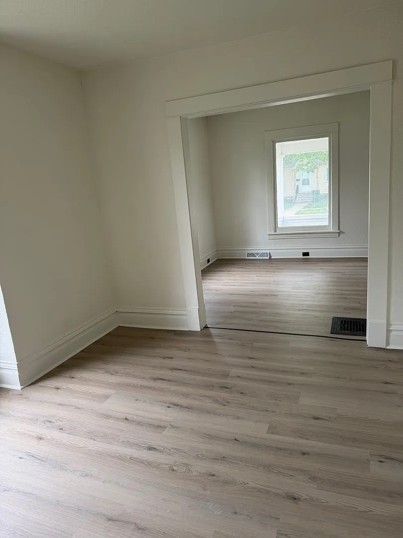 Fully remodeled 3 bedroom house — Photo 4