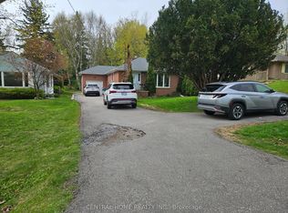 66 Eagle St, Newmarket, ON L3Y 1J3