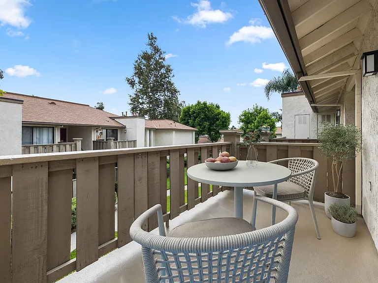 Sycamore Park Apartments — Photo 10