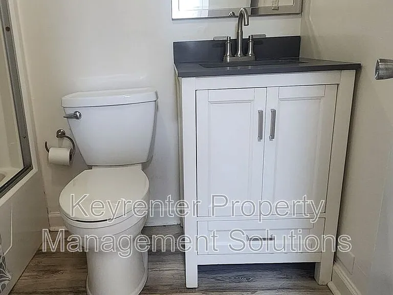 825 Highland Ave — Photo 24