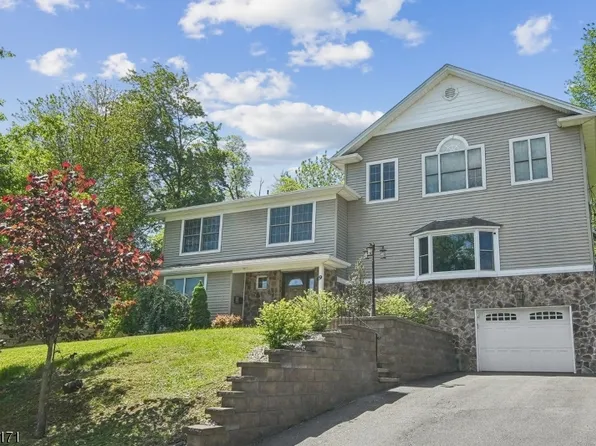 9 Baker Rd, Livingston Twp., NJ 07039
