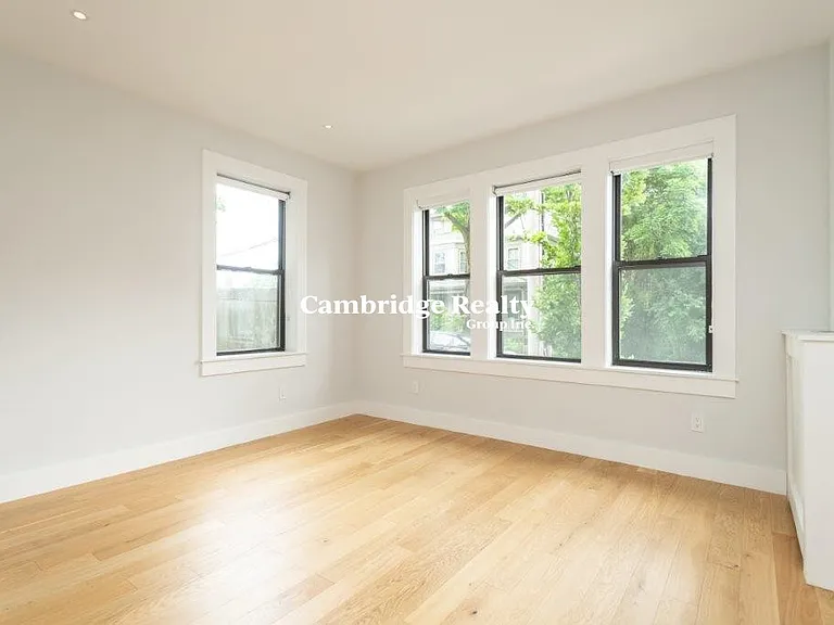 12 Elko St #2T — Photo 5