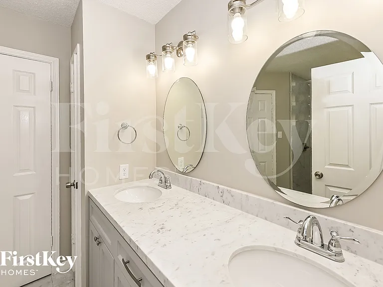 70 Timberspire Ln — Photo 10