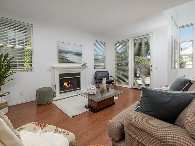 132 Cameray Hts — Photo 1