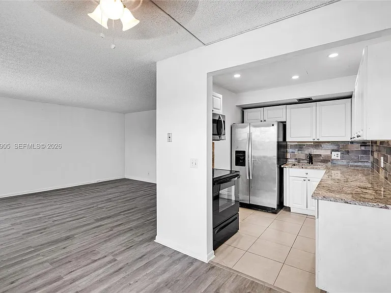 300 SW 134th Way #413E — Photo 8