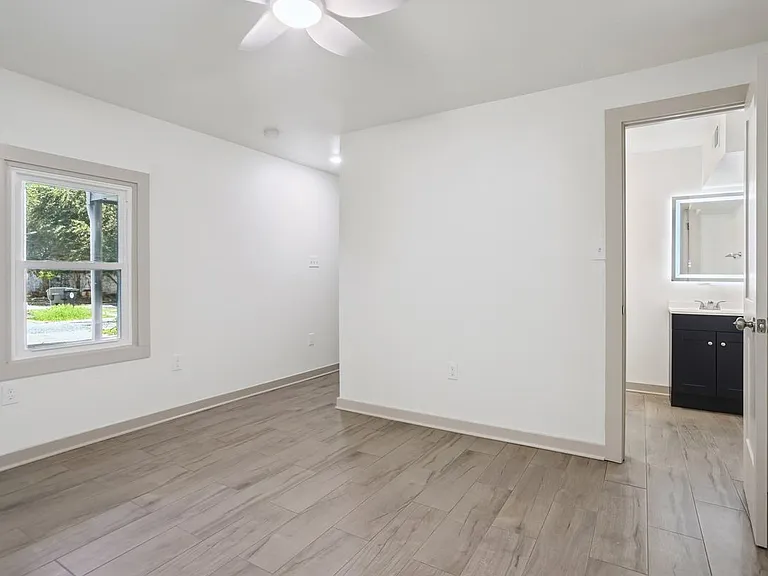 720 Spain St #1A — Photo 10
