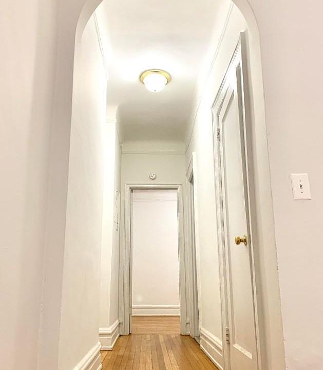 1st image of 203 W 54th St #6B