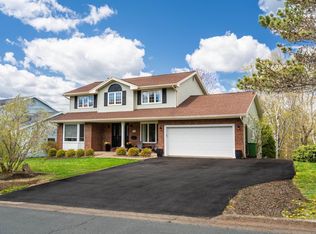 142 Ridgevale Dr, Halifax, NS B4A 3S5