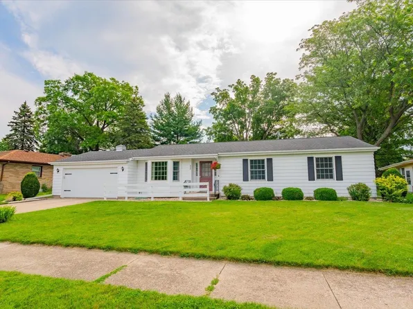 222 N Willard Ave, Janesville, WI 53548