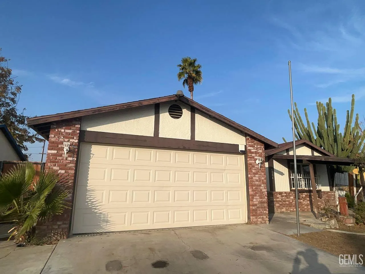 4704 Country Wood Ln photo 1