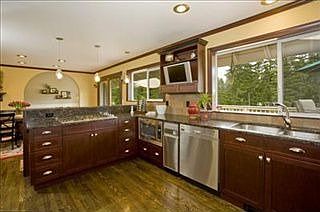 3rd image of 6229 Gleneagle Ave SW