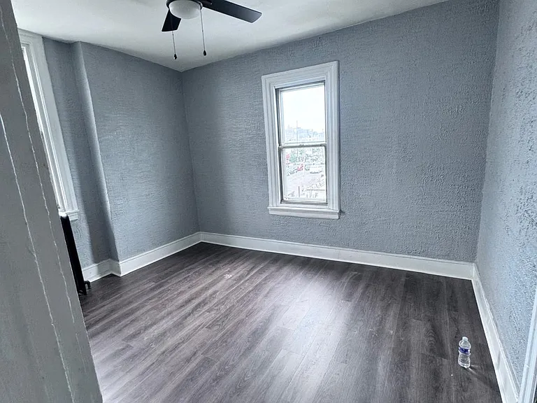 5000 B St #2 — Photo 3