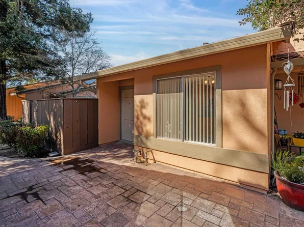 4032 Elmo Loop APT A, Modesto, CA 95356