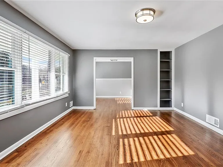 2341 Rubart Dr — Photo 3