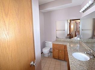 15000 Wildwood Rd #15000, Burnsville, MN 55306