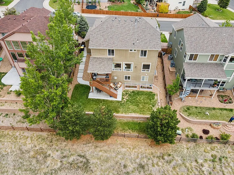 1048 Orion Way — Photo 5