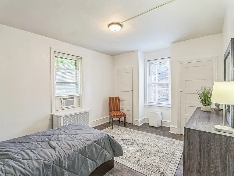 5005 N 12th St #1A — Photo 9