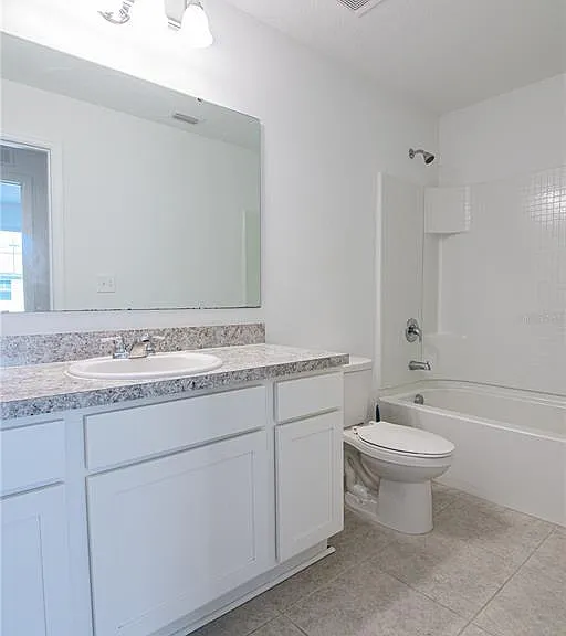 205 Mandovi St — Photo 35