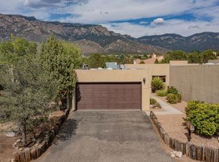 1819 Tramway Terrace Loop NE, Albuquerque, NM 87122
