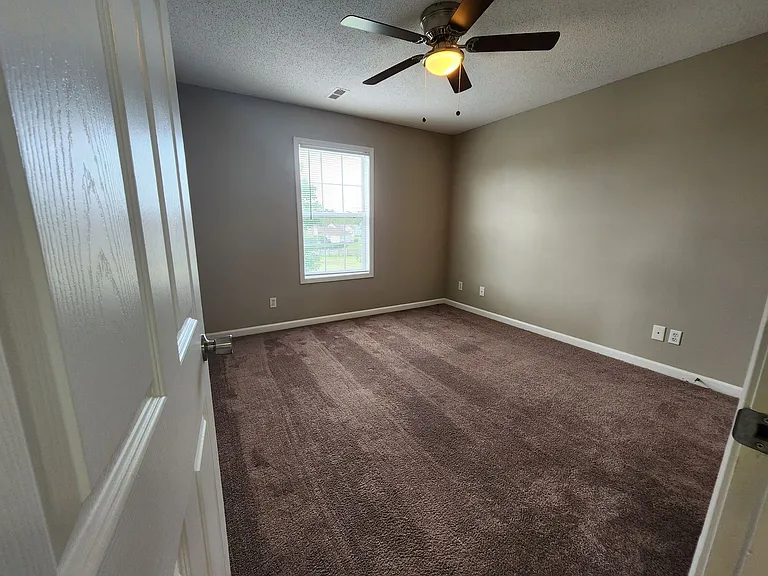 4048 New Grange Cir — Photo 15
