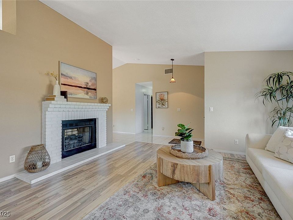 1st image of 8075 Vista Twilight Dr