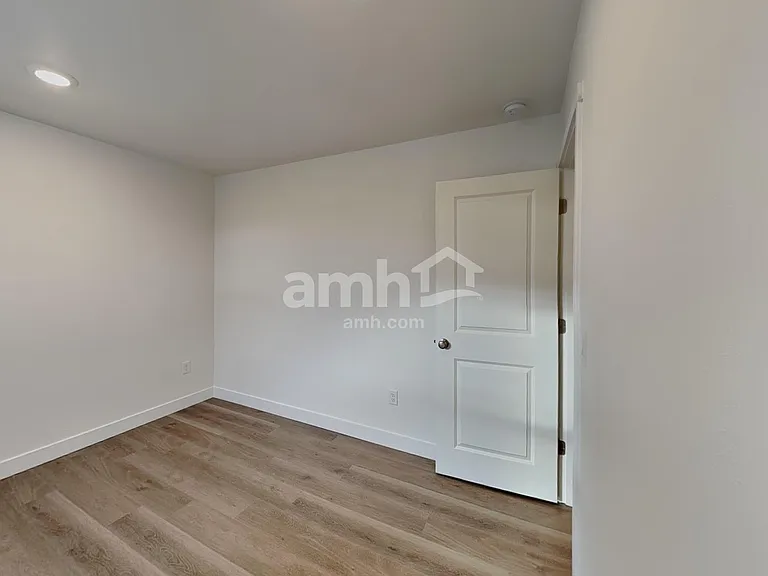 8537 49th Pl NE — Photo 18
