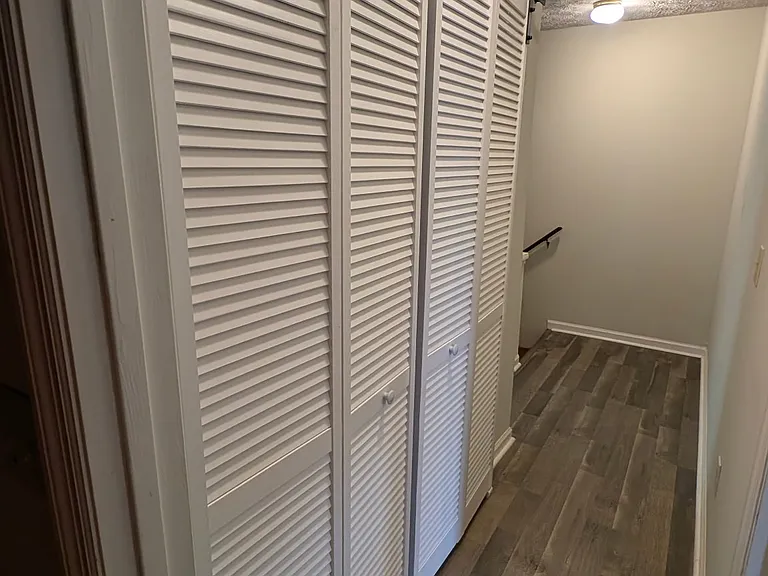6617 Meadow Green Cir — Photo 15
