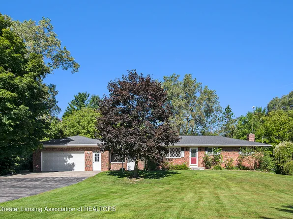 1822 S Michigan Rd, Eaton Rapids, MI 48827