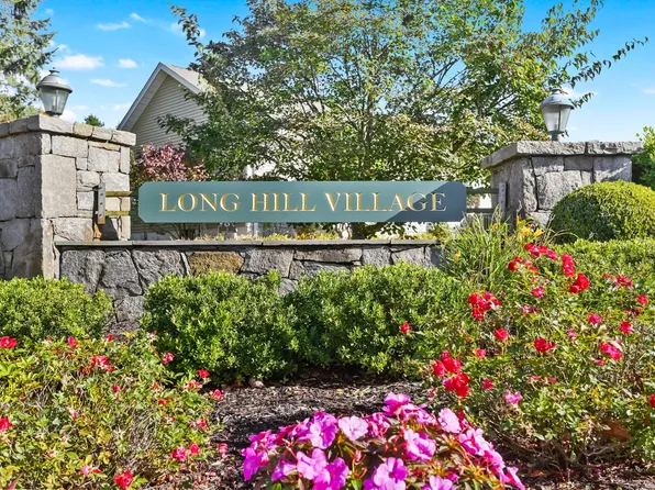 17 Rainbow Drive, Trumbull, CT 06611