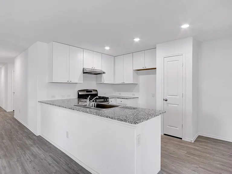 15003 Greenfield Ml — Photo 11