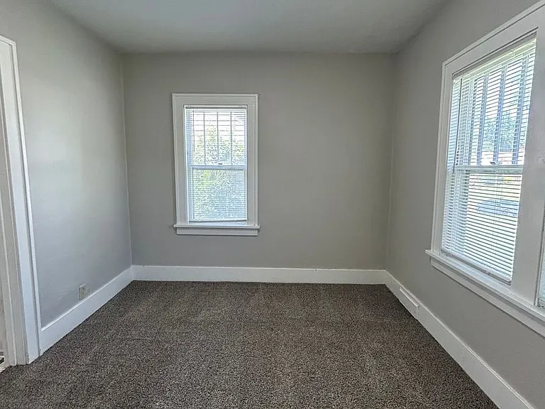 3516 N 47th Ave — Photo 22